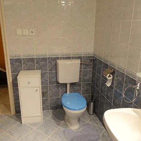 Csilla Apartman Διαμέρισμα *