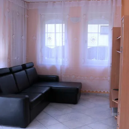 Csilla Apartman * Σίοφοκ