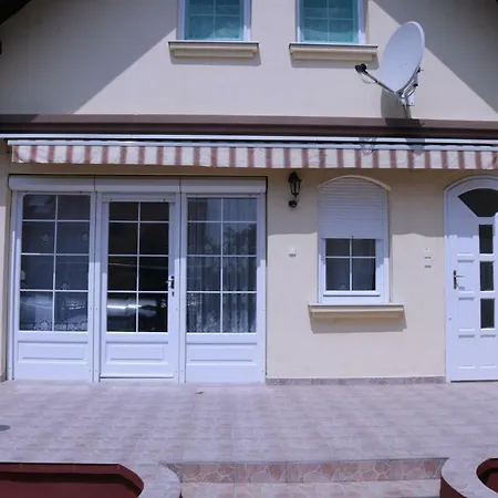 Csilla Apartman Διαμέρισμα Σίοφοκ